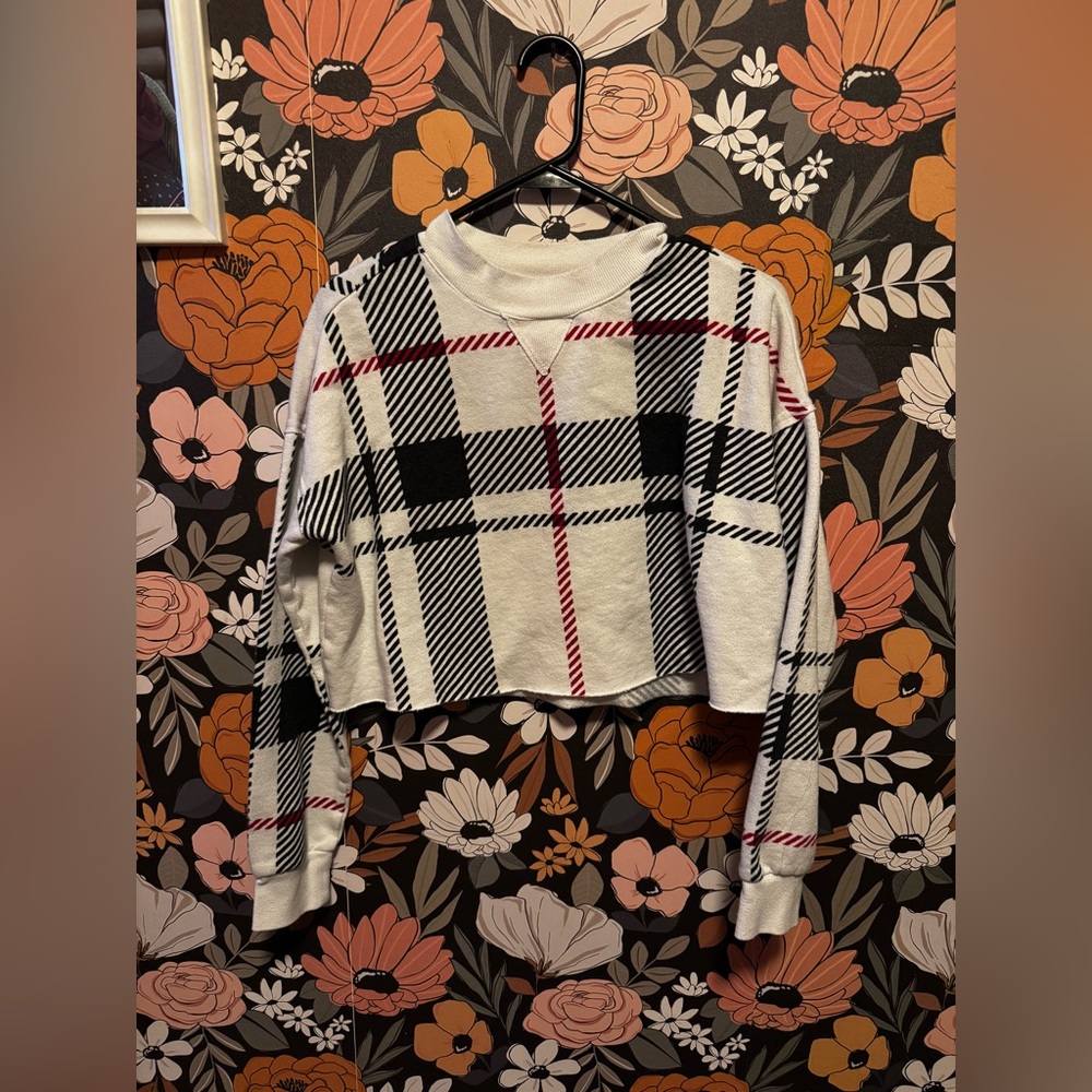 Cropped sweater